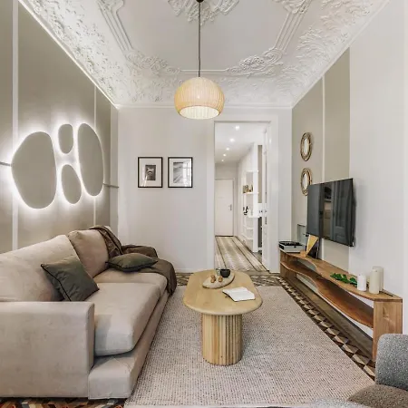 Toliman - 1 Bedroom And Office In Eixample Dreta * Barselona