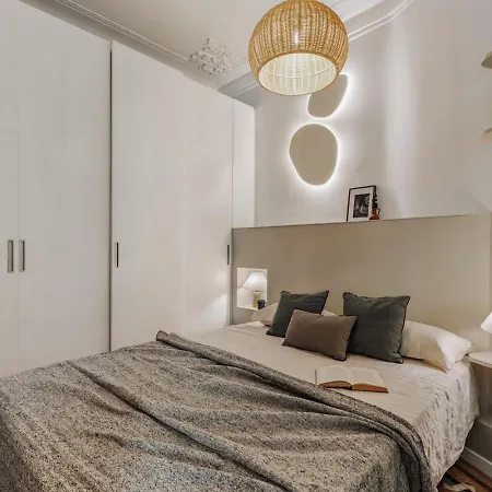 Toliman - 1 Bedroom And Office In Eixample Dreta * Barselona